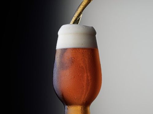全球最大啤酒公司百威英博研發(fā)無酒精大麻飲料，烈酒甜味探索新賽道